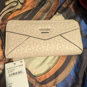 Guess Wallet nwt